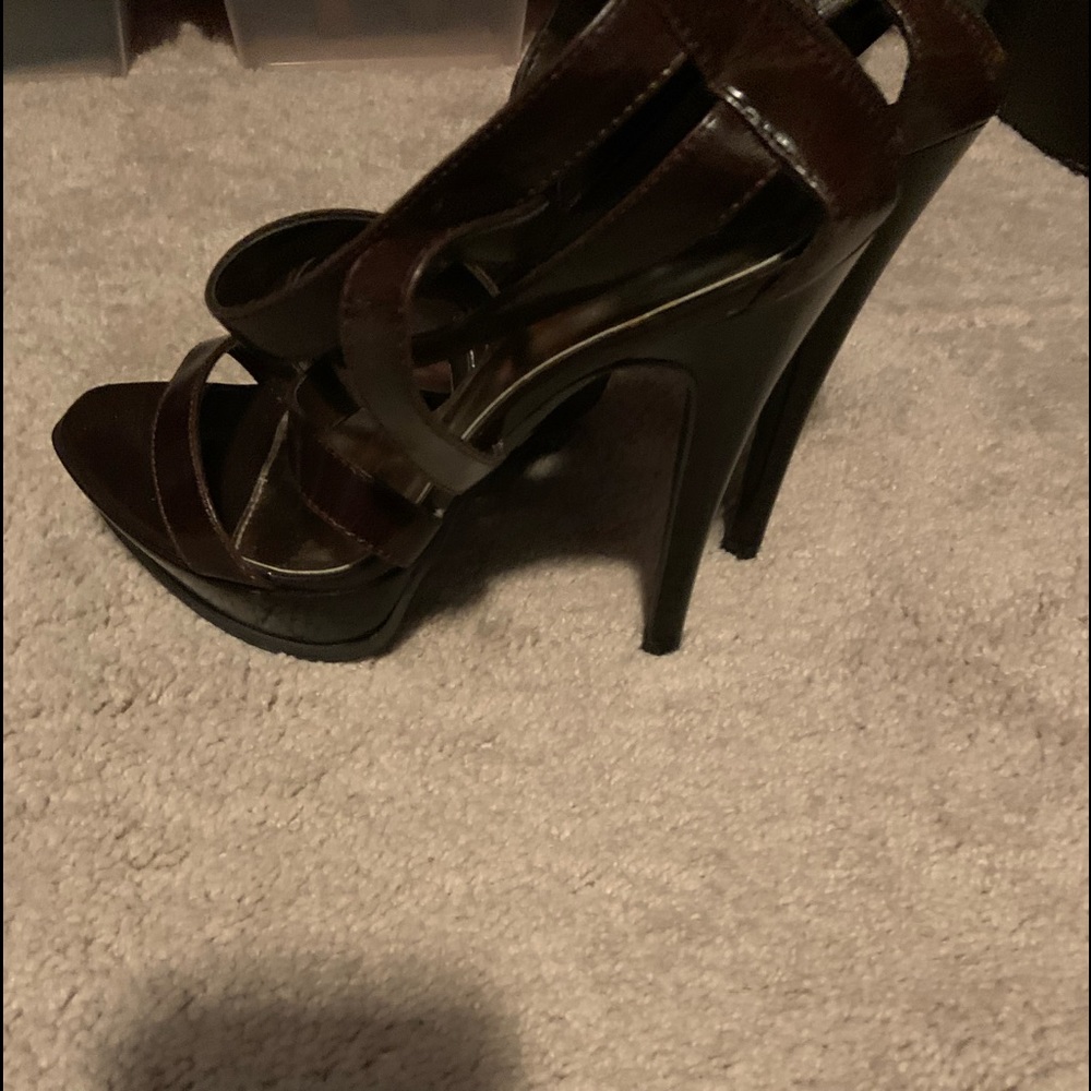 Brown Heel Sandals 71/2 Cupid